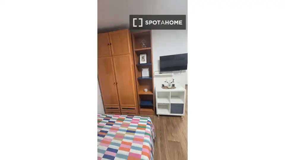 Schlafzimmer von Wohnung zur untervermieten in Málaga mit Klimaanlage, Terrasse und Möbliert