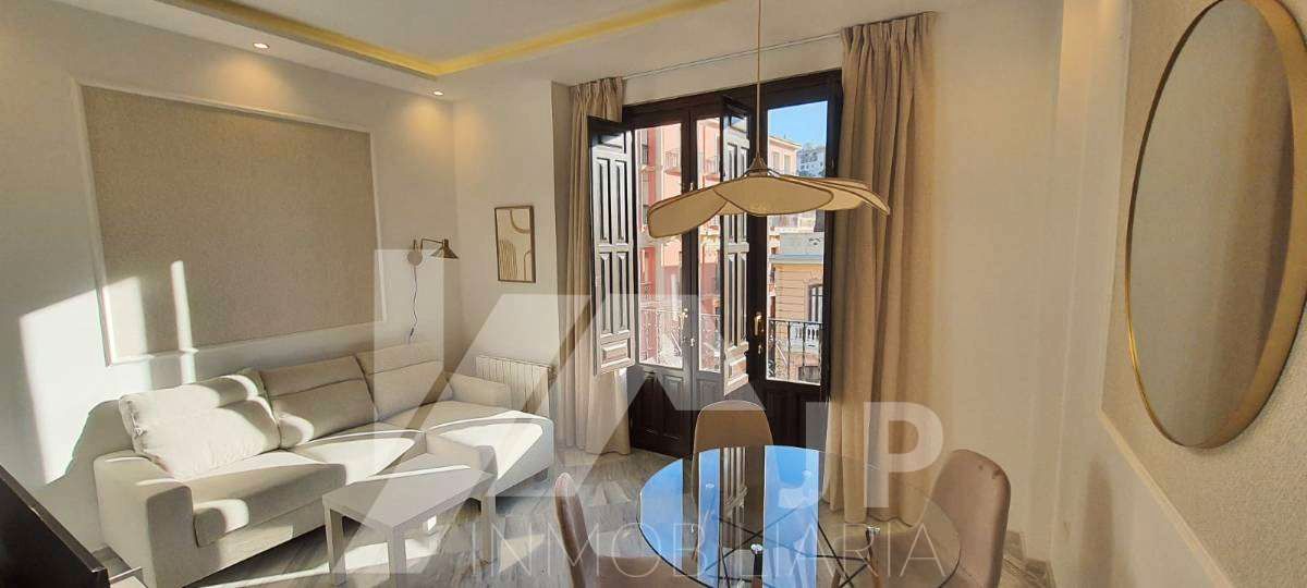Living room of Apartment to rent in  Granada Capital  with Air Conditioner, Heating and Furnished