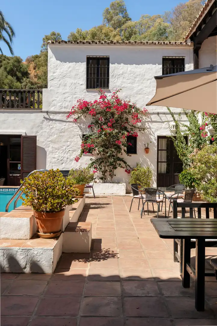Terrasse von Country house zum Verkauf in Estepona mit Klimaanlage, Privatgarten und Terrasse