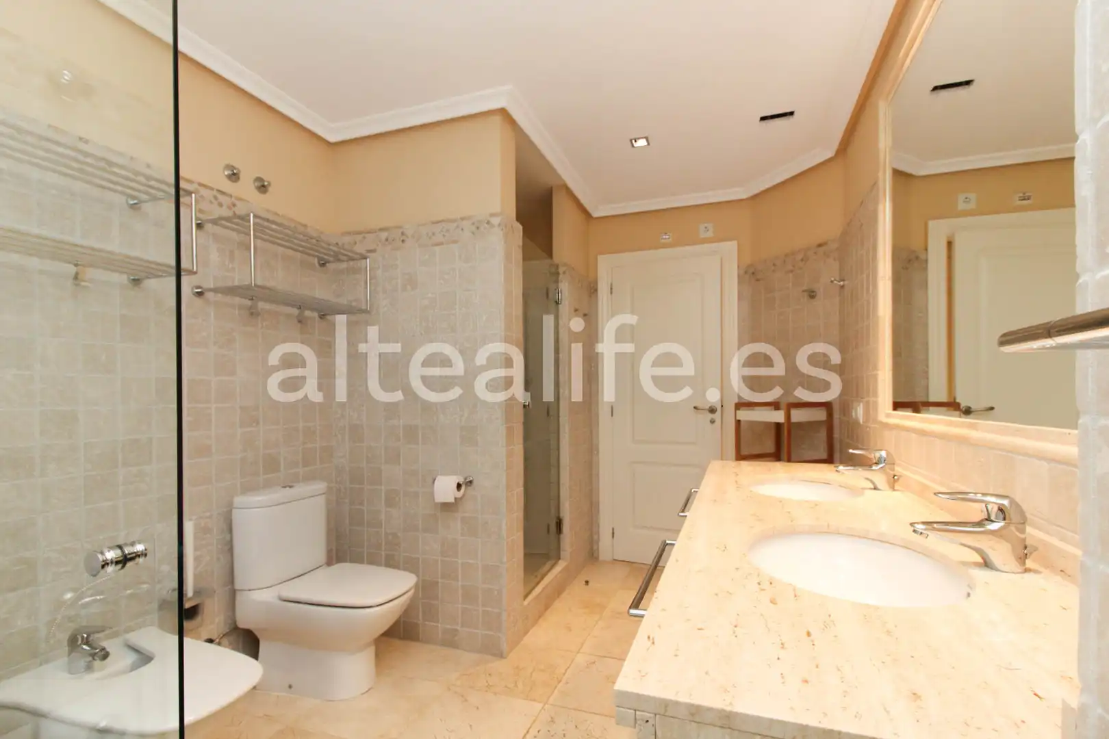 Baño de Apartamento en venta en Altea con Aire acondicionado, Calefacción y Jardín privado