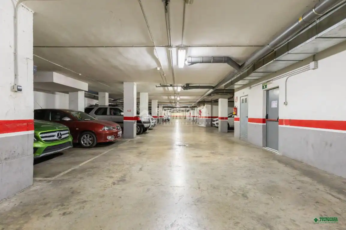 Parking de Piso en venta en Almería con Aire acondicionado
