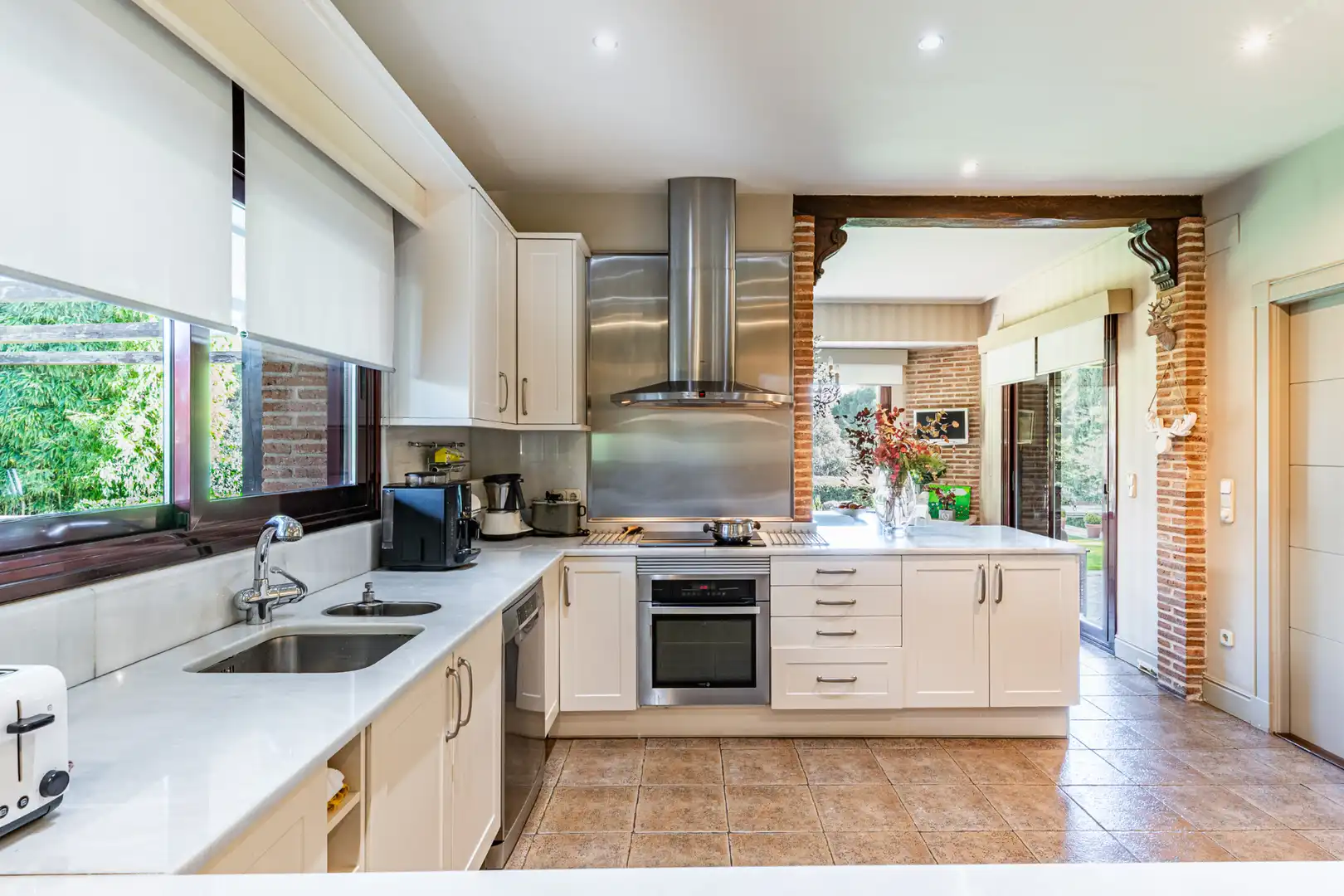 Cocina de Casa o chalet en venta en Majadahonda con Aire acondicionado, Calefacción y Jardín privado