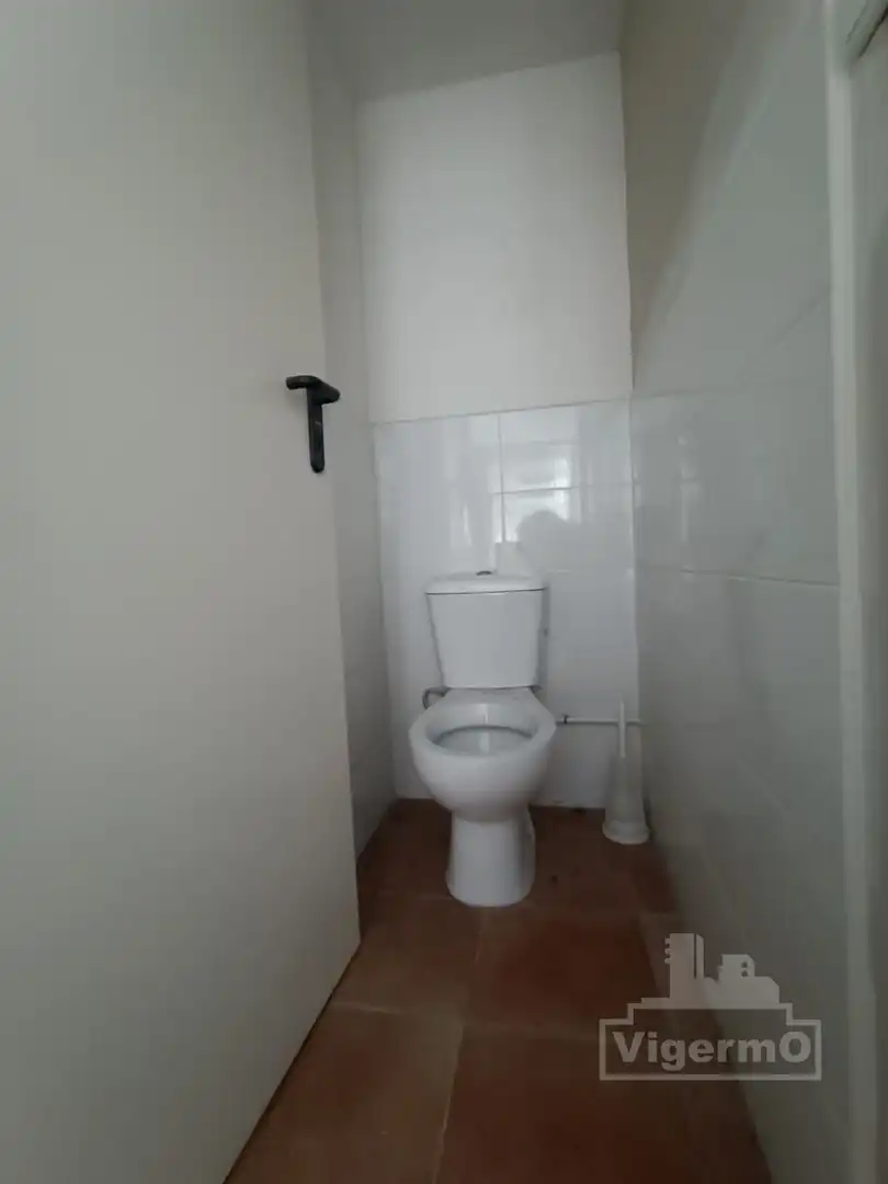 Bathroom of Commercial properties for sale in Torrejón de Ardoz