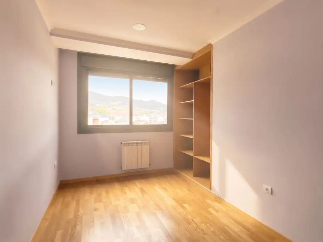 Flat for sale in O Barco de Valdeorras , Ourense