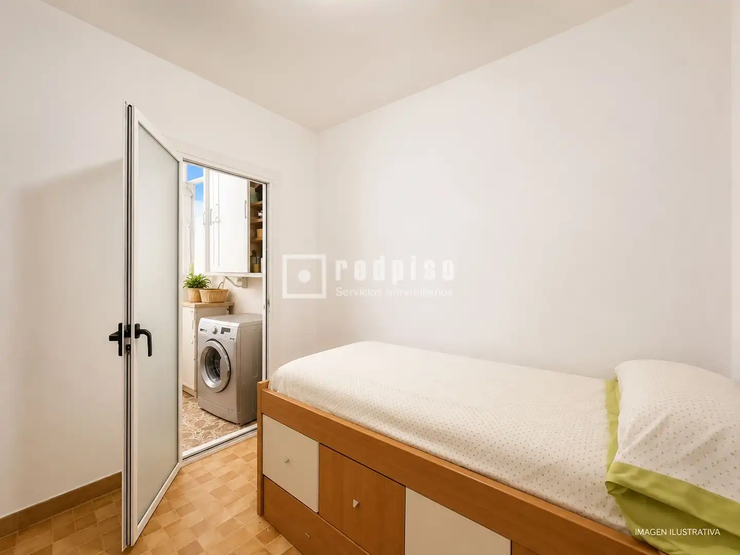 Bedroom of Flat for sale in Barcelona