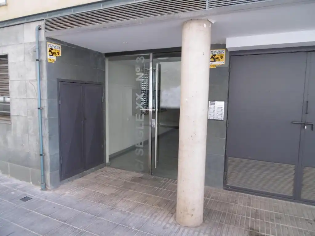 Business premises for sale in Carrer del Segle XX, imagen 5