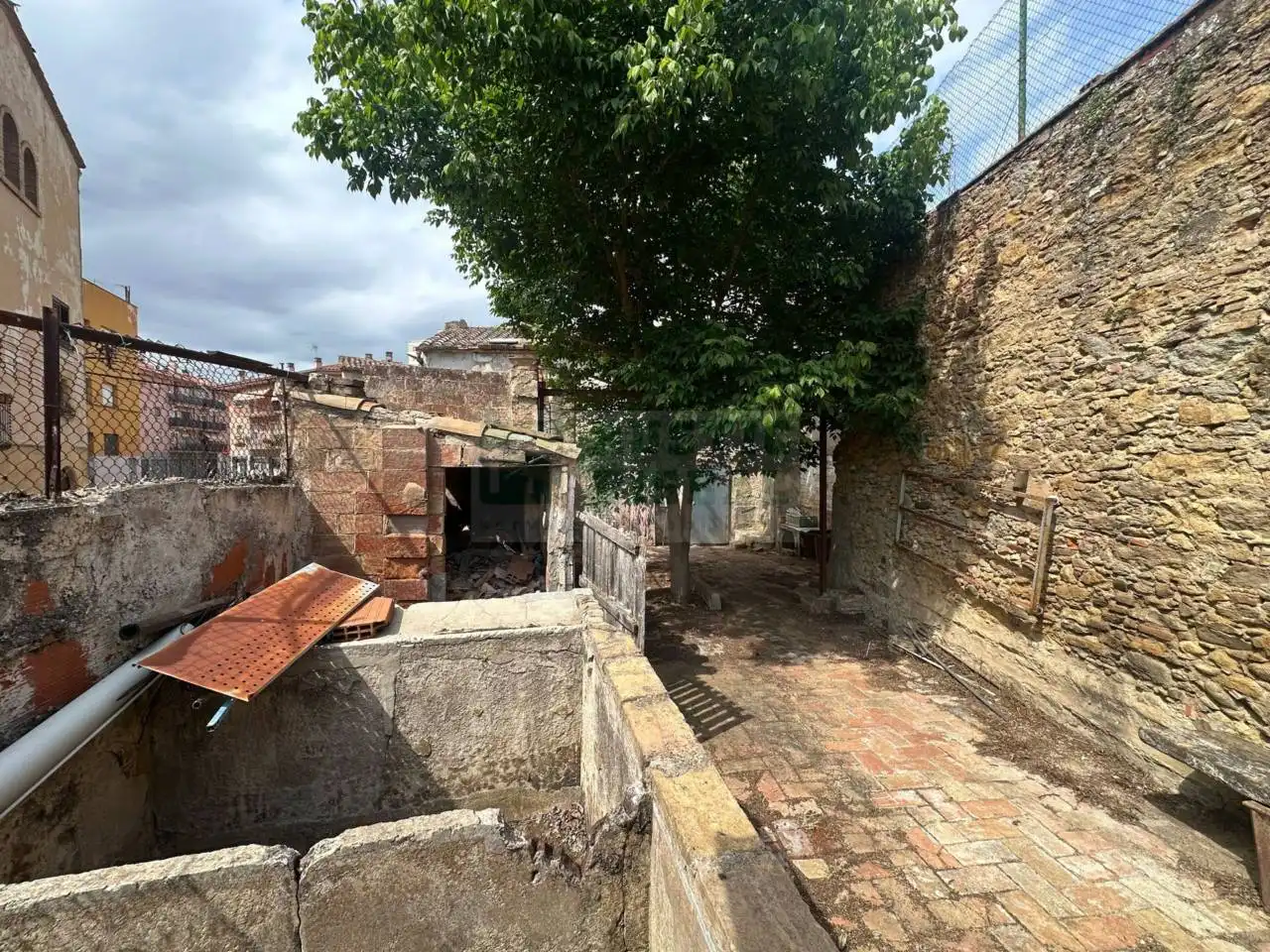 Country house zum Verkauf in La Bisbal d'Empordà mit Privatgarten