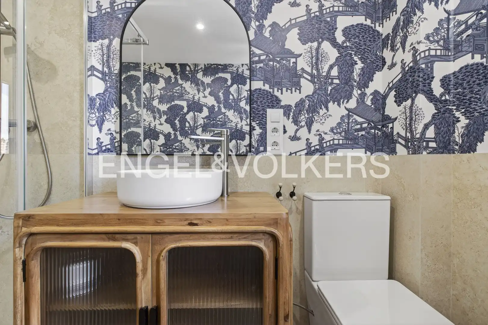 Bathroom of Flat for sale in Sevilla  with Heating, Parquet flooring and Terrace