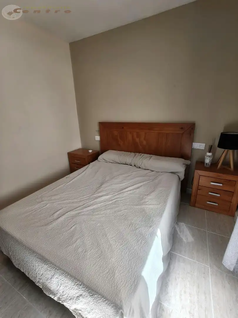 Dormitori de Apartament en venda en Albacete amb Calefacció, Moblat i Balcó