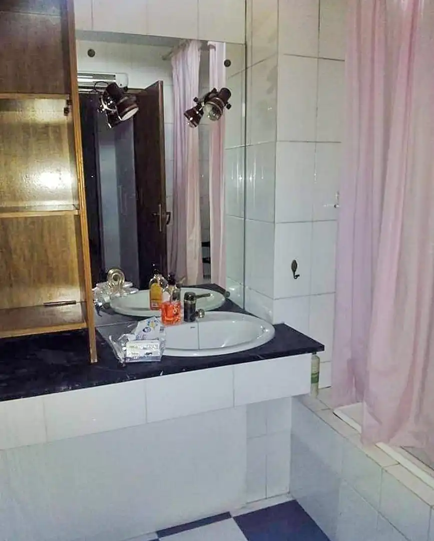 Baño de Ático en venta en Montánchez con Aire acondicionado, Terraza y Trastero