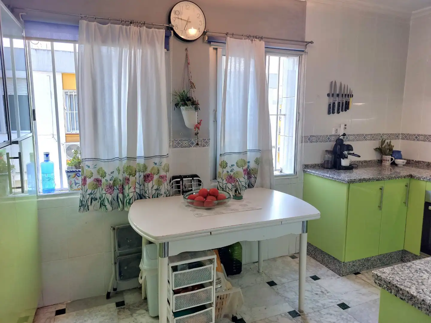 Cocina de Piso en venta en Sevilla con Aire acondicionado y Calefacción