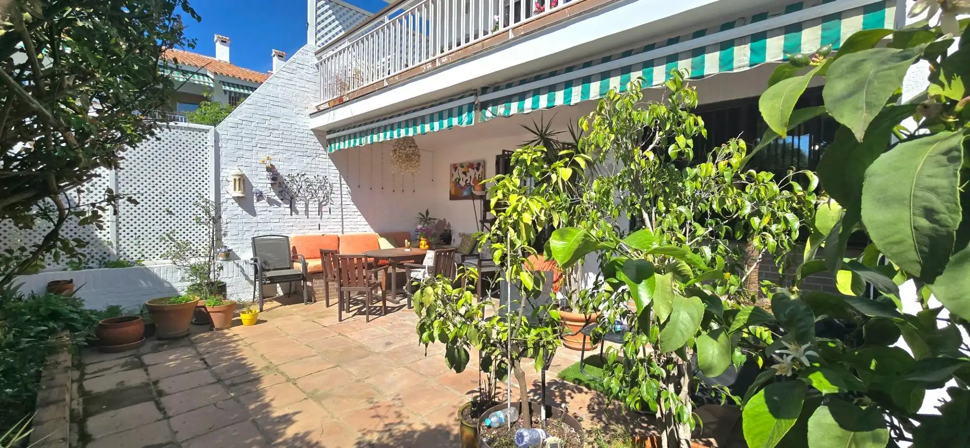 Jardí de Planta baixa en venda en Marbella amb Aire condicionat, Jardí privat i Terrassa