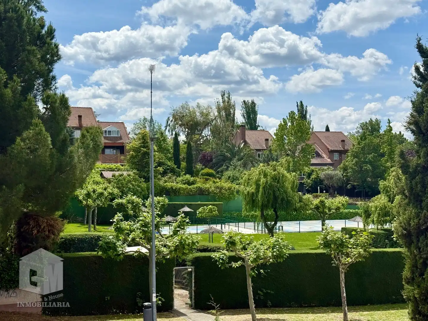 Jardí de Casa adosada en venda en Las Rozas de Madrid amb Calefacció, Jardí privat i Terrassa