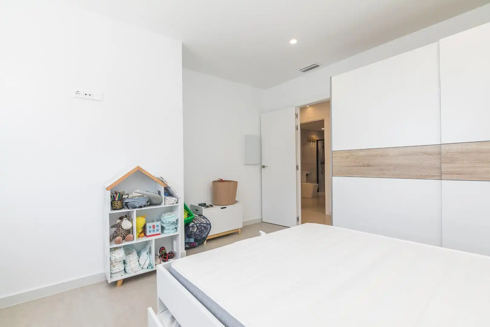 Bedroom of Houses for sale in Elche / Elx  with Air Conditioner, Private garden and Terrace