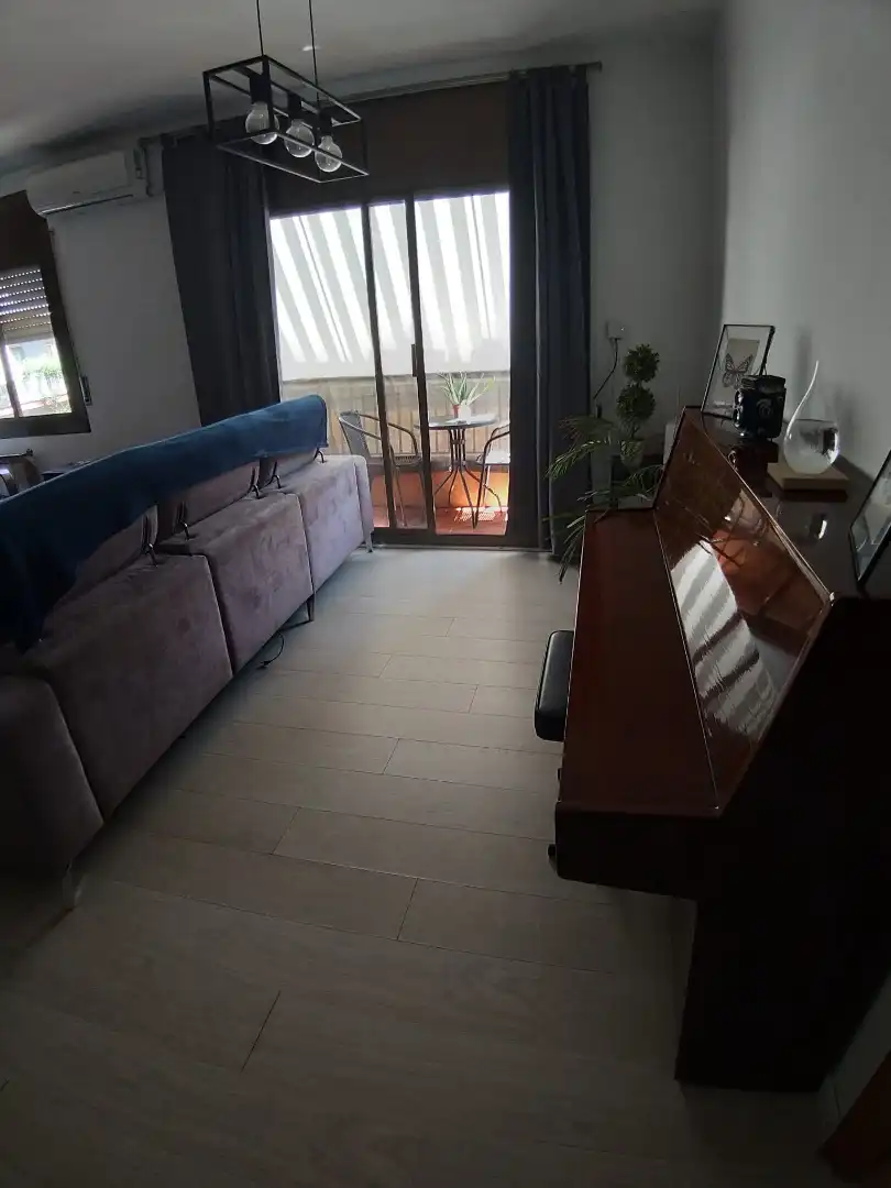 Living room of Flat for sale in Mataró  with Air Conditioner, Heating and Oven