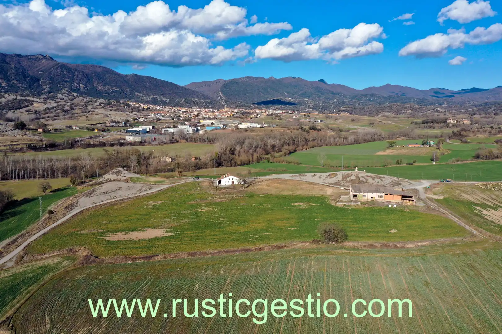 Finca rústica en venda en Sant Vicenç de Torelló amb Jardí privat