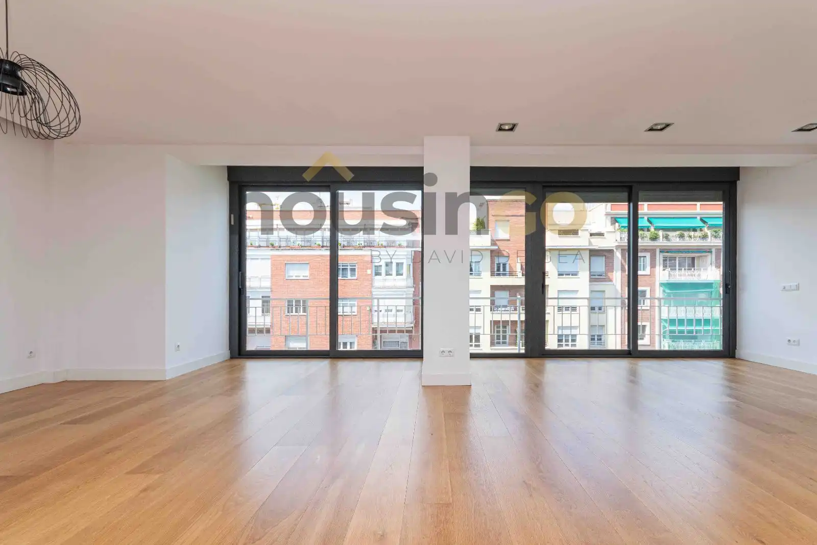 Living room of Flat for rent in Madrid  with Air Conditioner, Heating and Terrace