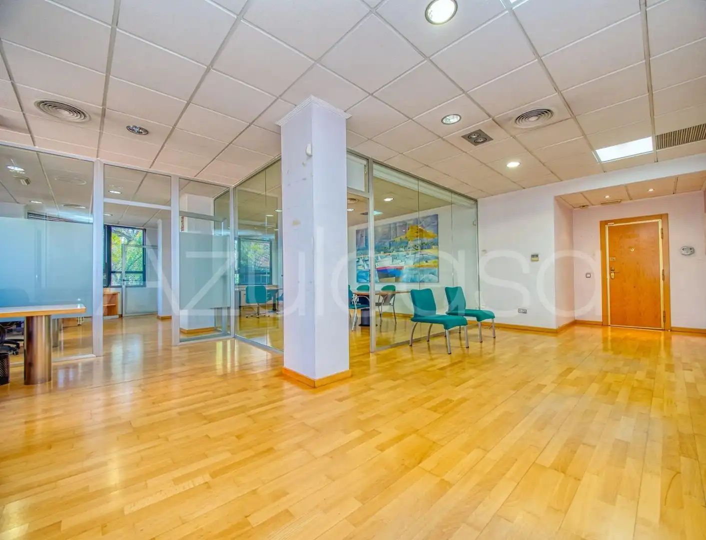 Office for sale in Alicante / Alacant  with Air Conditioner and Furnished
