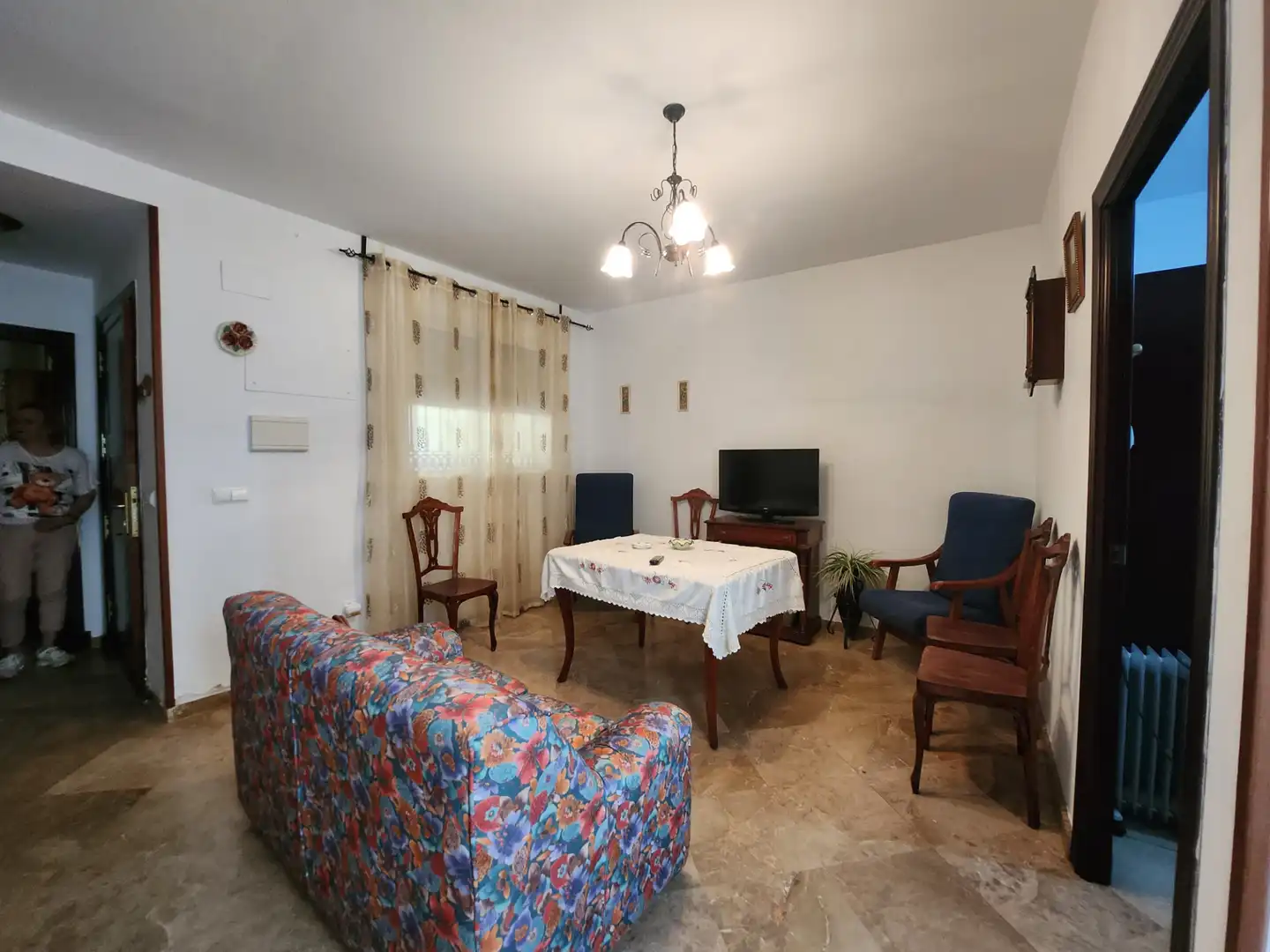 Wohnzimmer von Einfamilien-Reihenhaus zum Verkauf in Alcalá de Guadaira mit Klimaanlage, Terrasse und Abstellraum