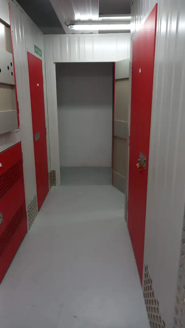 Storage room for rent in Calle de Cristóbal Bordiú, 3, Ríos Rosas - Nuevos Ministerios