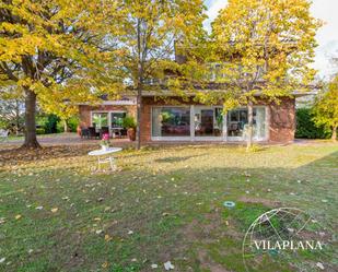 Jardí de Casa o xalet en venda en Girona Capital amb Aire condicionat, Calefacció i Jardí privat