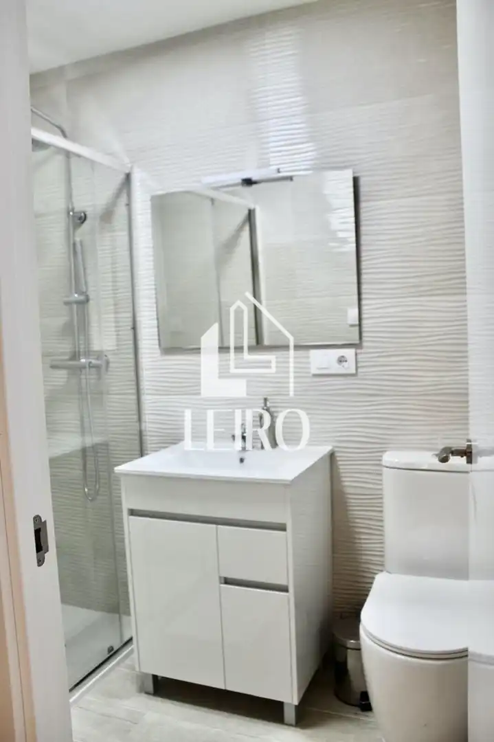 Bathroom of Houses for sale in Vilanova de Arousa  with Terrace and Furnished