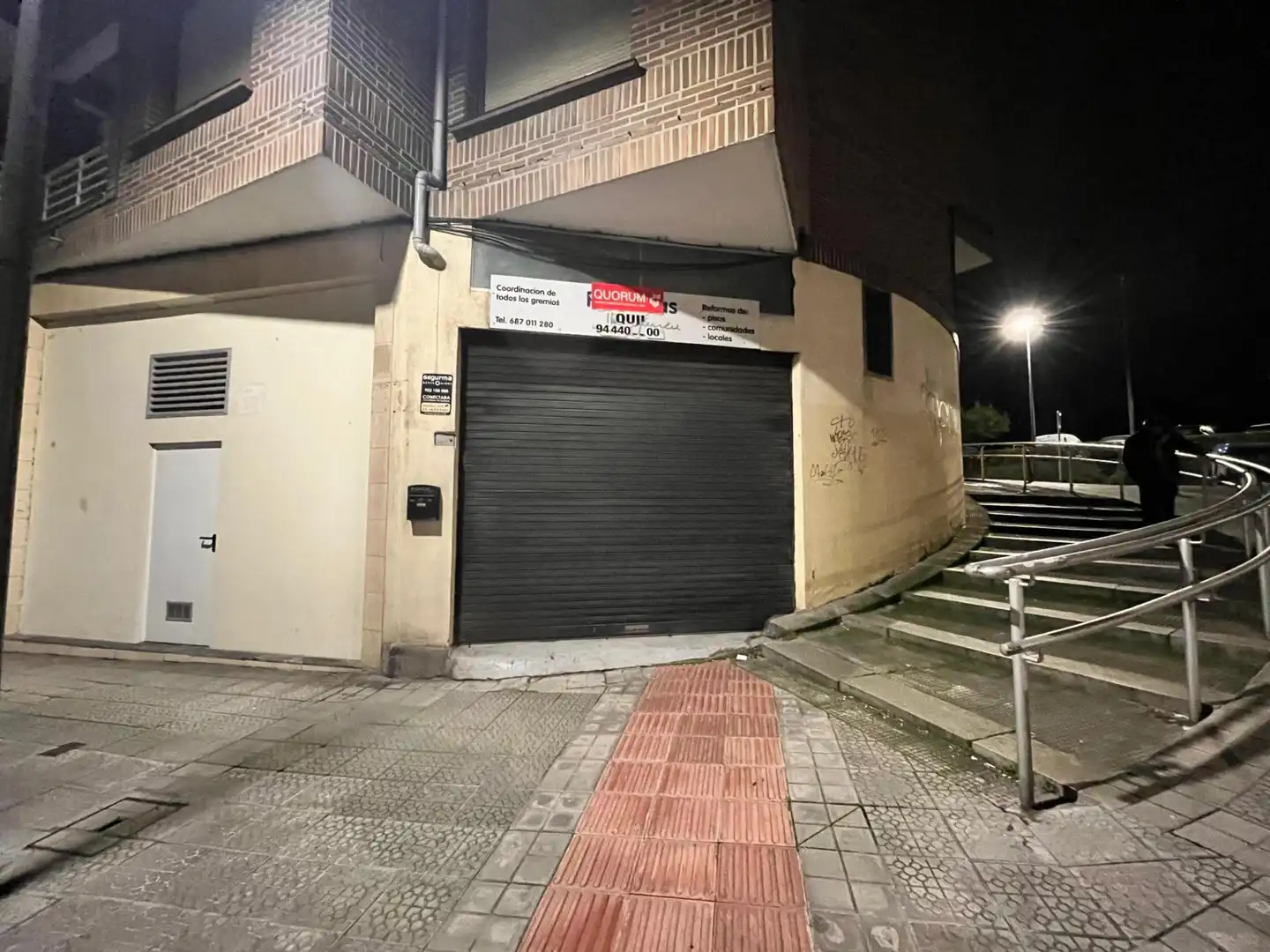 Business premises for sale in Centro - Ariz - Uribarri, imagen 2