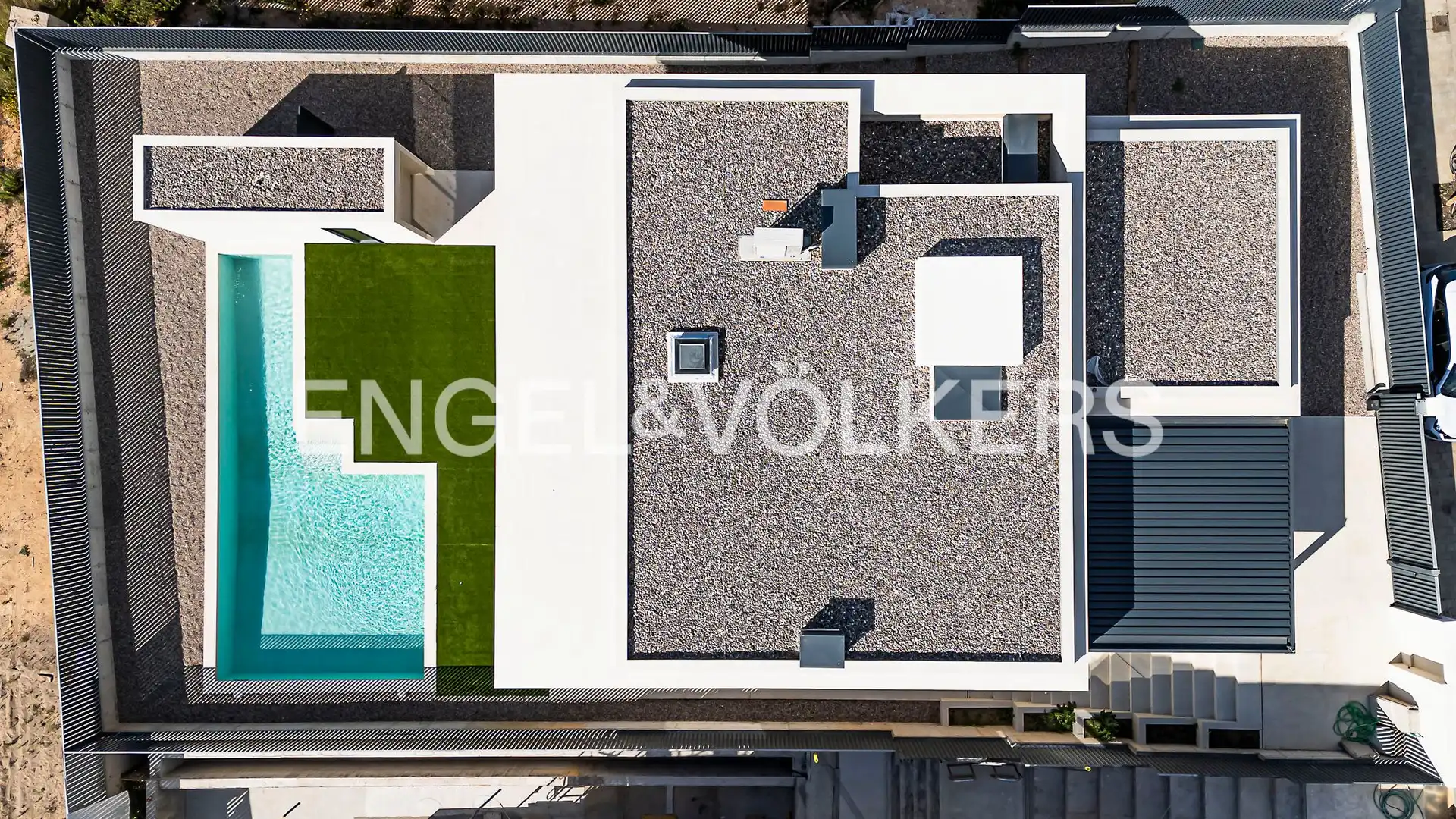 Swimming pool of Houses for sale in Sitges  with Air Conditioner, Heating and Private garden