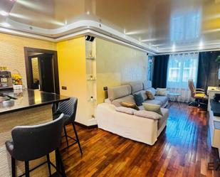 Sala d'estar de Pis en venda en Parla amb Aire condicionat, Calefacció i Parquet