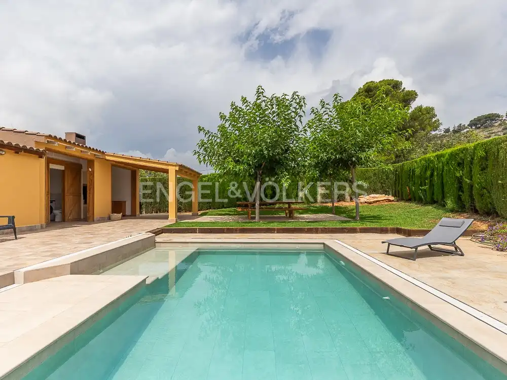 Vista exterior de Casa o chalet de alquiler en Torrent con Aire acondicionado, Calefacción y Jardín privado