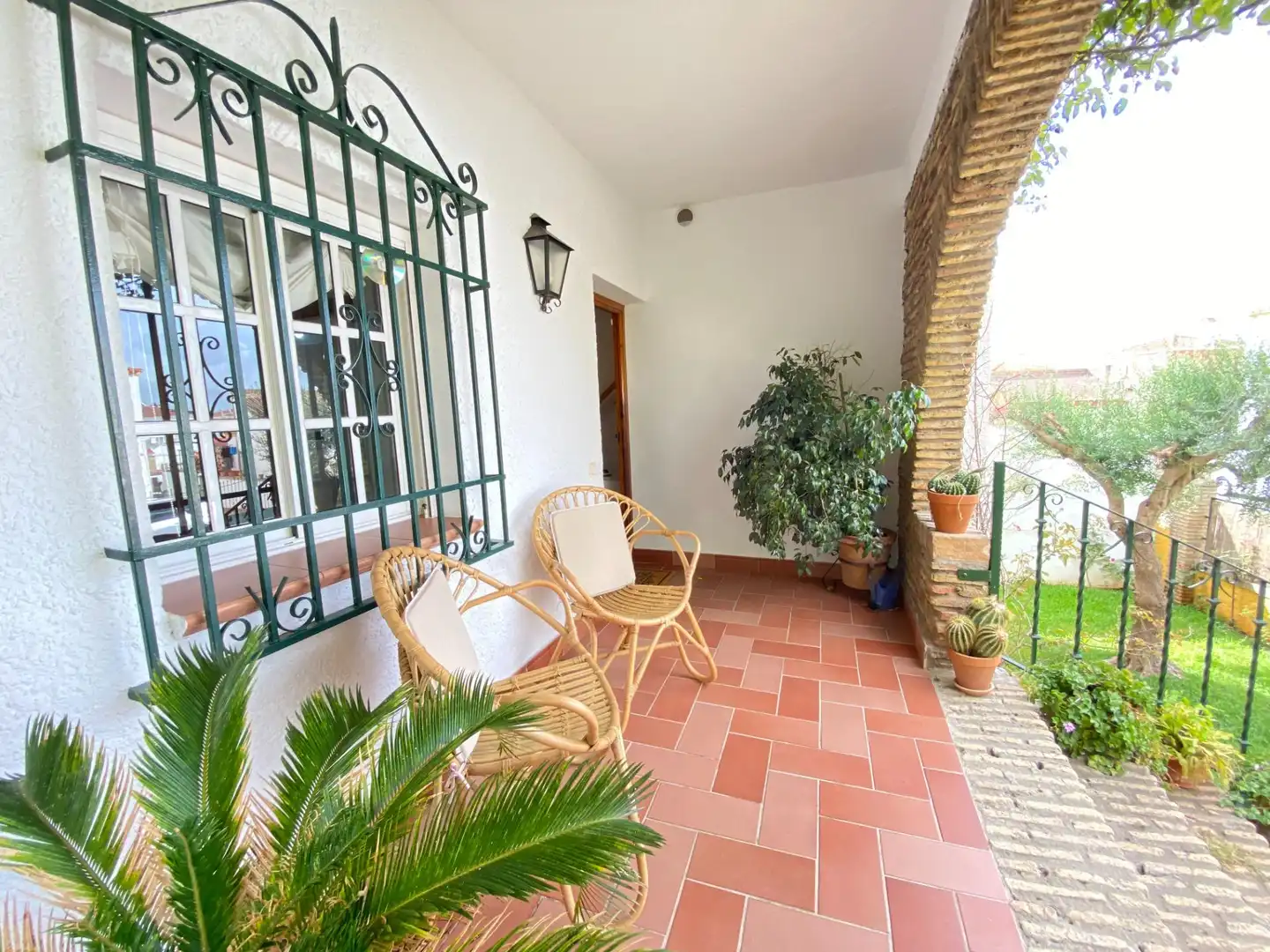 Terrace of Houses for sale in Dos Hermanas  with Air Conditioner and Private garden