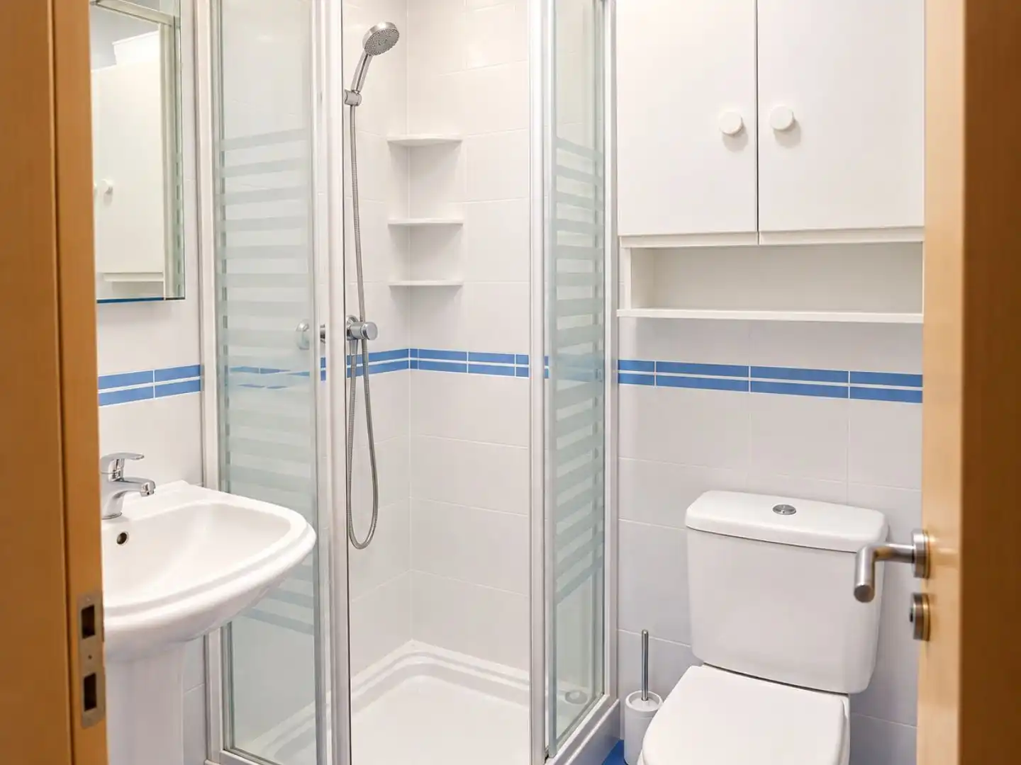 Badezimmer von Wohnung zum Verkauf in Colindres mit Terrasse
