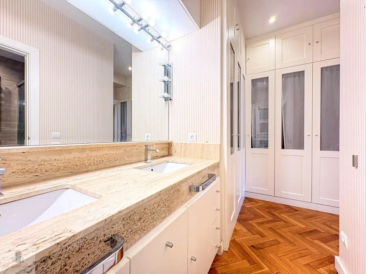 Bathroom of Flat for rent in Badajoz  with Air Conditioner and Heating