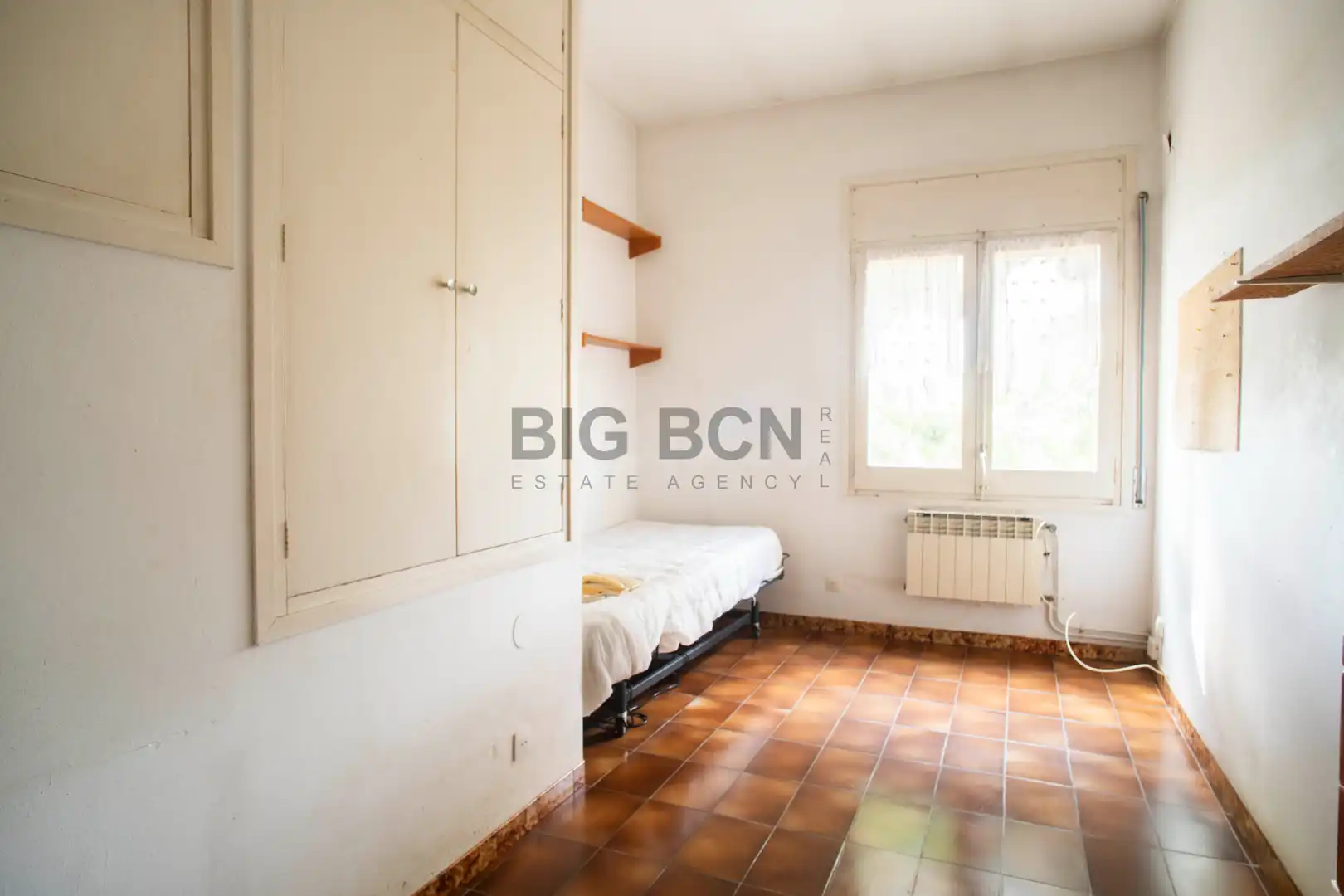 Habitación de Casa o chalet en venta en Esplugues de Llobregat con Aire acondicionado, Calefacción y Jardín privado