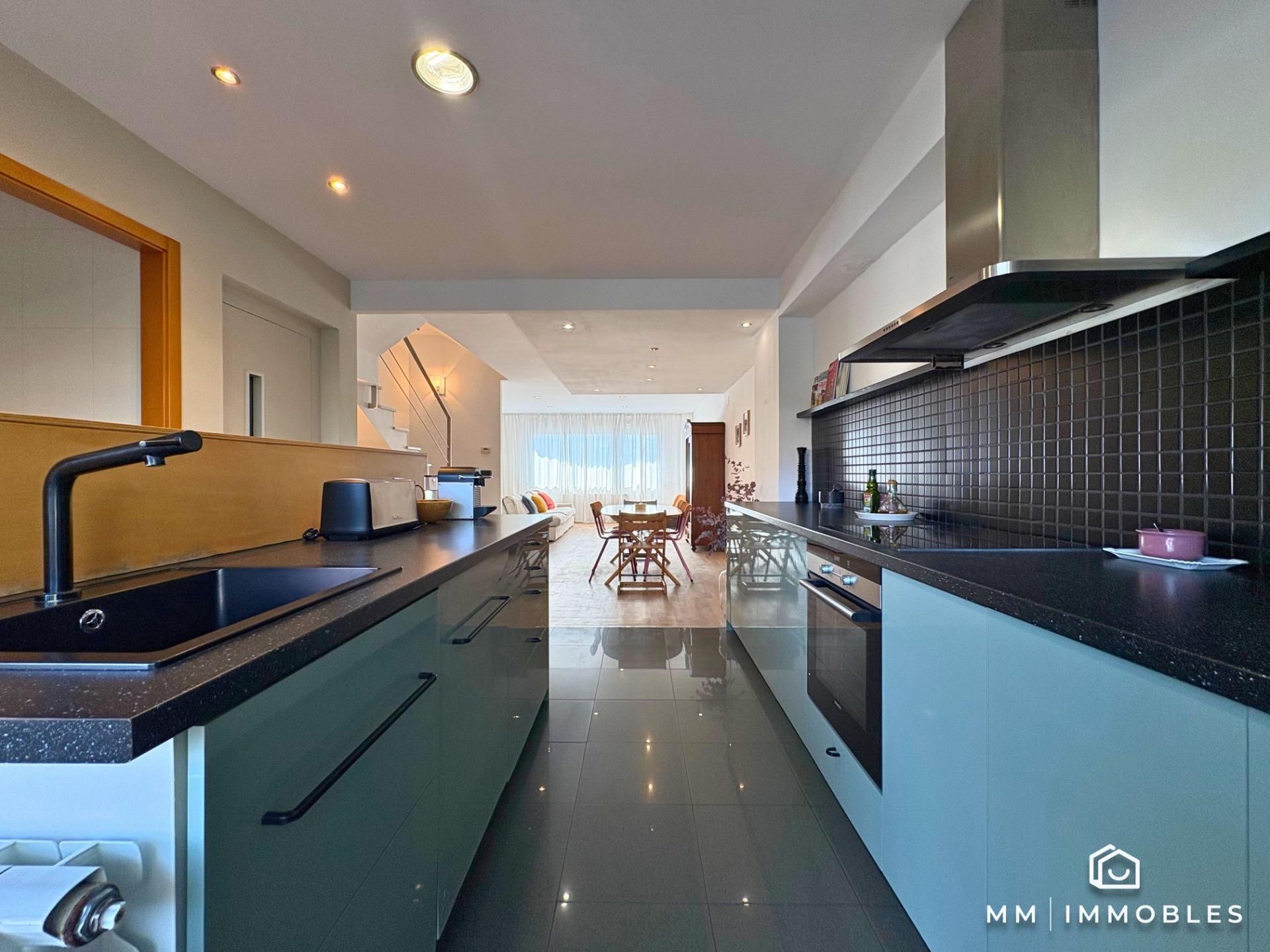 Cuina de Casa adosada en venda en Les Franqueses del Vallès amb Calefacció, Terrassa i Balcó