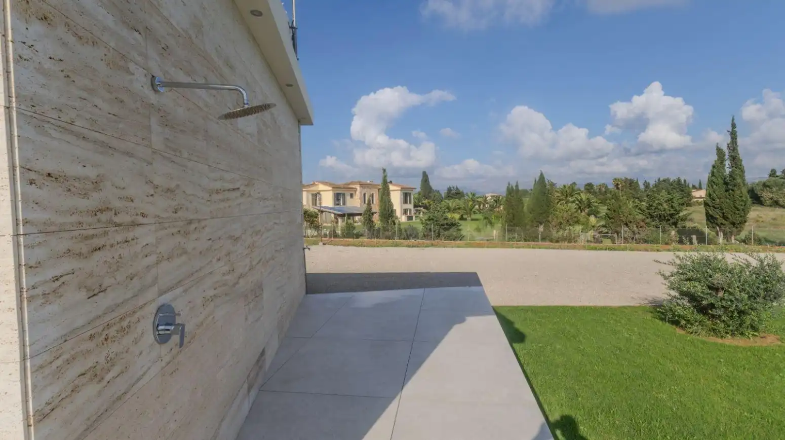 Terrassa de Casa o xalet de lloguer en Muro amb Aire condicionat, Calefacció i Jardí privat