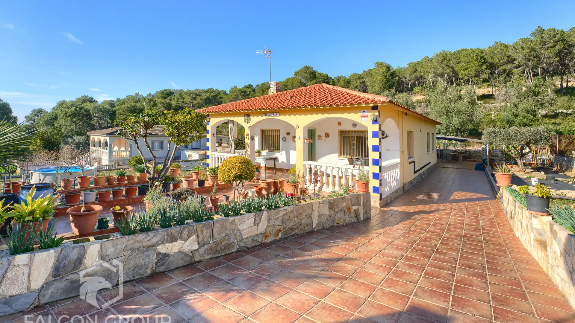 Vista exterior de Casa o chalet en venta en Castellet i la Gornal con Calefacción, Jardín privado y Terraza