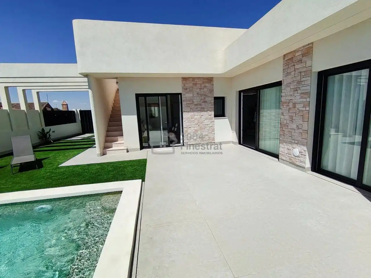 Vista exterior de Casa o chalet en venta en Torre-Pacheco con Aire acondicionado, Jardín privado y Terraza