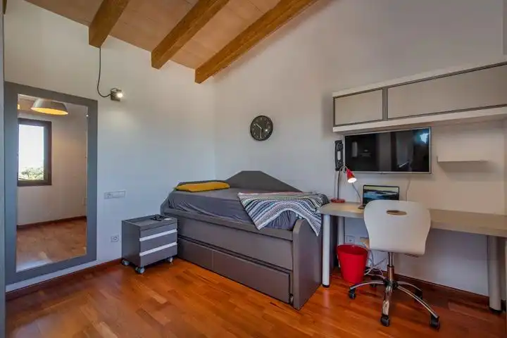 Dormitori de Finca rústica en venda en Felanitx amb Aire condicionat, Jardí privat i Terrassa