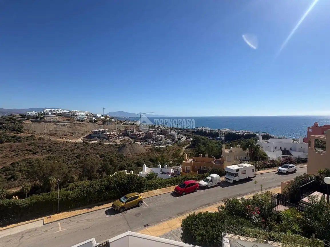 Ático con piscina en venta en Bahía de Casares, imagen 5