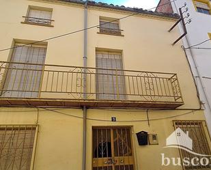 Exterior view of House or chalet for sale in Villanueva del Arzobispo  with Terrace and Balcony