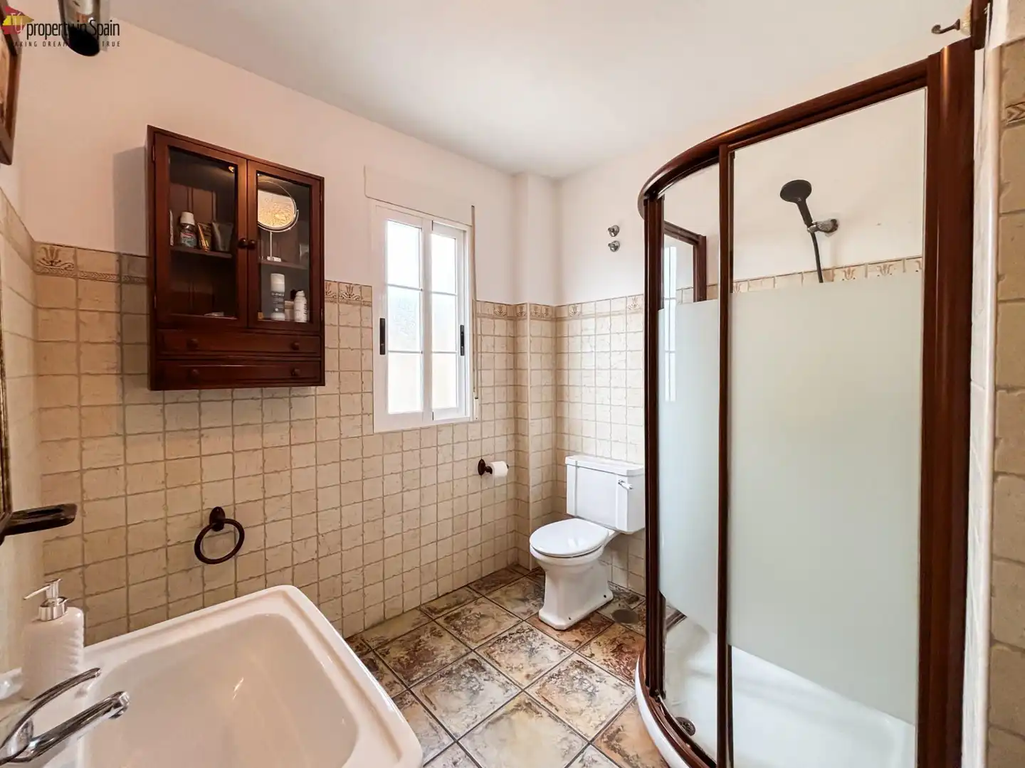 Bany de Casa o xalet de lloguer en Alicante / Alacant amb Jardí privat, Traster i Piscina