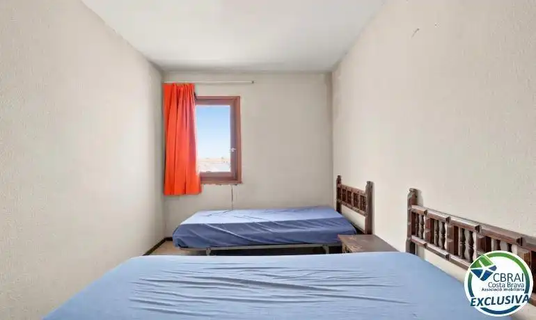 Habitación de Apartamento en venta en Empuriabrava