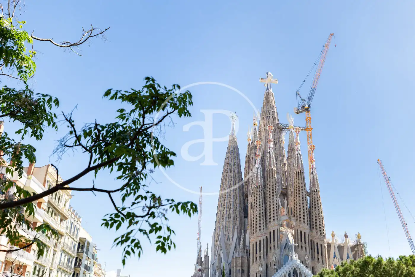 Außenansicht von Wohnung zum Verkauf in Barcelona mit Klimaanlage, Heizung und Balkon