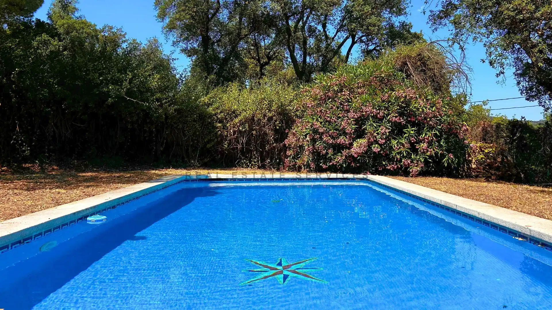 Casa amb piscina en venda a Urbanitzacions del Nord