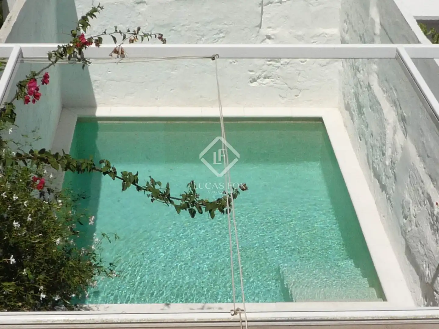 Schwimmbecken von Haus oder Chalet zum Verkauf in Ciutadella de Menorca mit Klimaanlage, Heizung und Privatgarten
