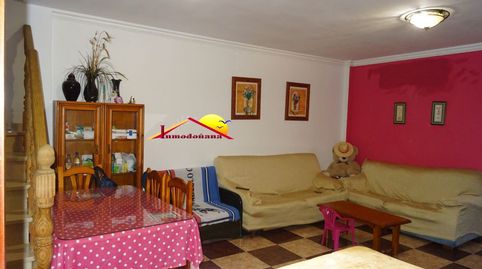 Foto 3 de Casa adosada en venta en Almonte ciudad, Almonte