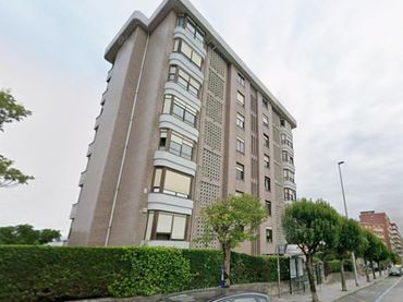 Flat with lift for sale in Avenida JOSE HIERRO