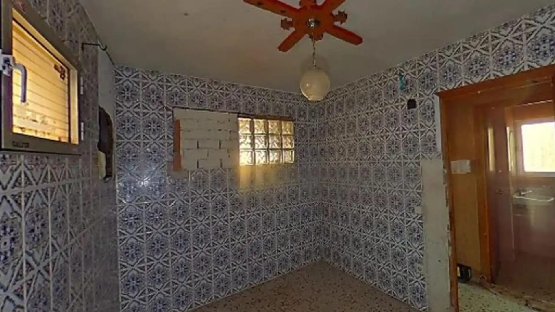 Bedroom of Houses for sale in Algeciras