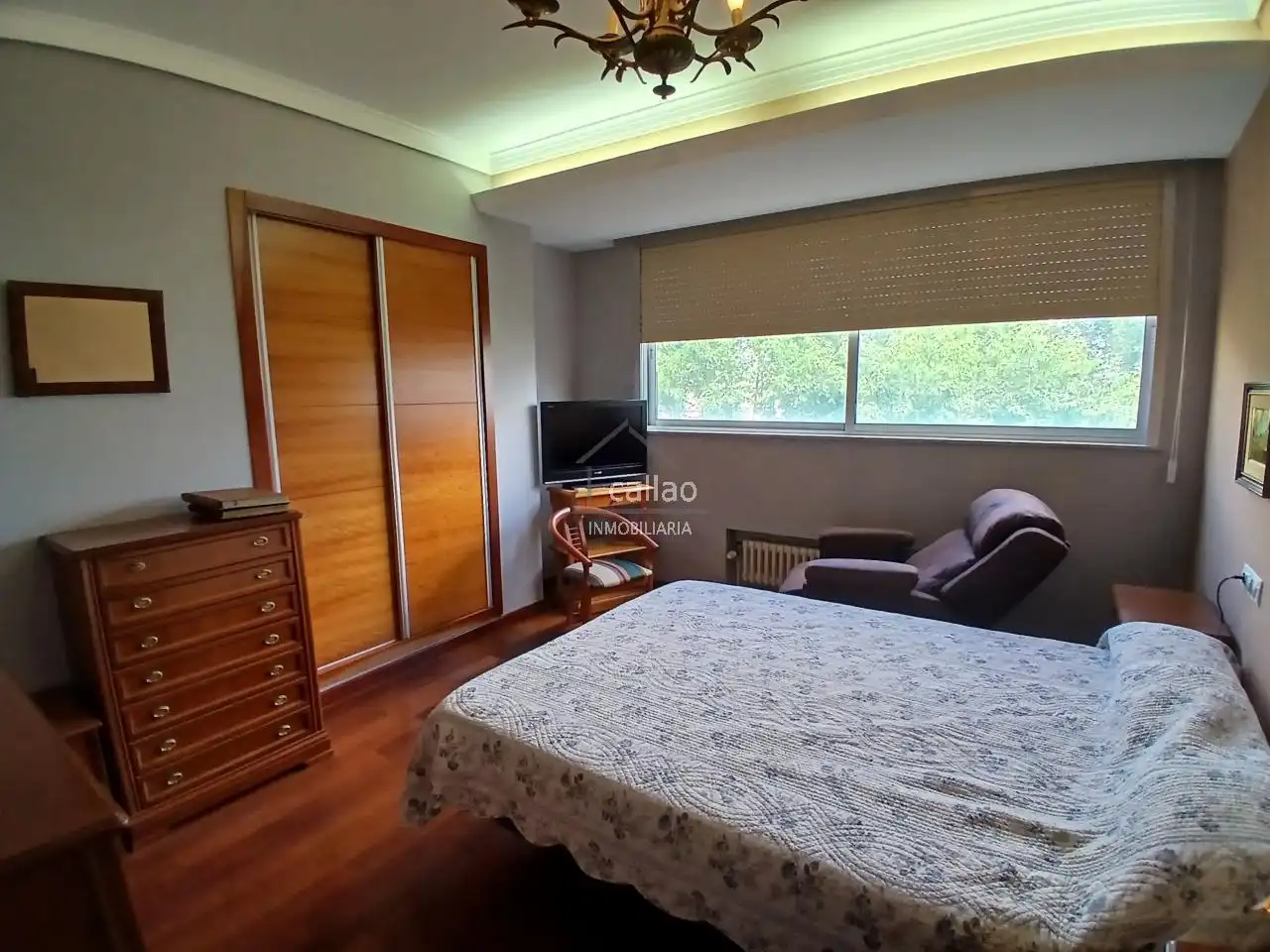 Habitación de Piso de alquiler en Ferrol con Calefacción, Parquet y Trastero